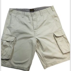OTB Cargo Khaki Shorts sz 38
